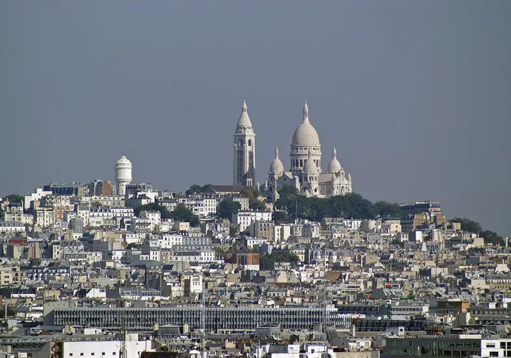 18. Dzielnica Paryża: Przewodnik po Montmartre i bezpieczeństwie