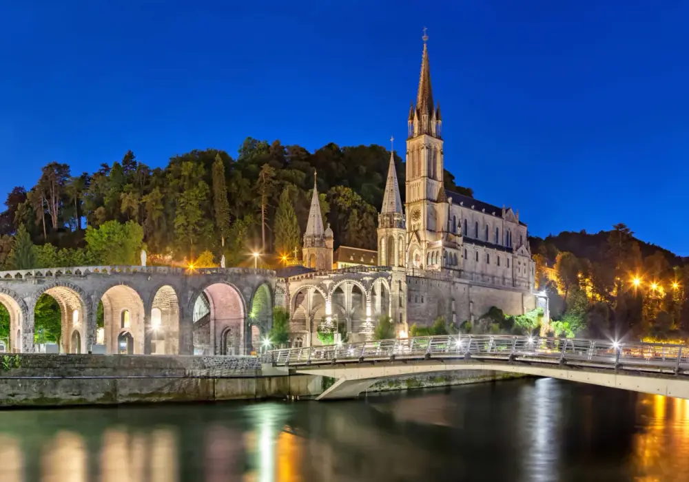 Lourdes: Miejsce cudów i pielgrzymek, które zmienia życie