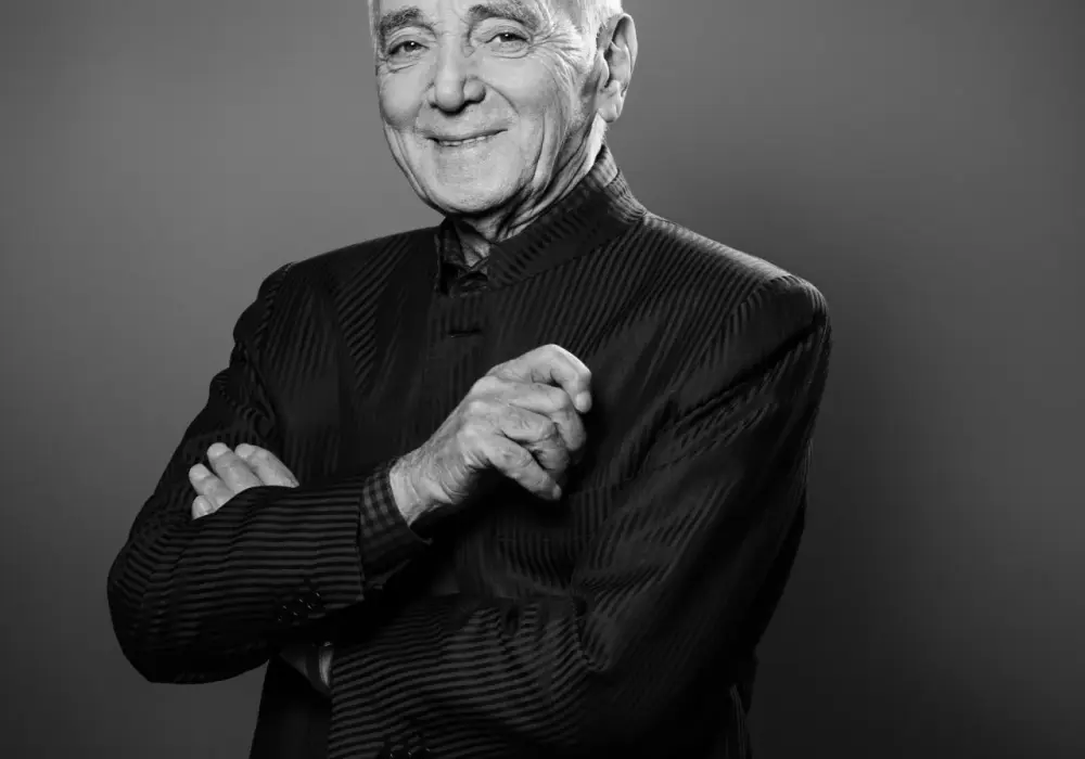 Charles Aznavour: Niezwykła historia życia i muzyki legendy