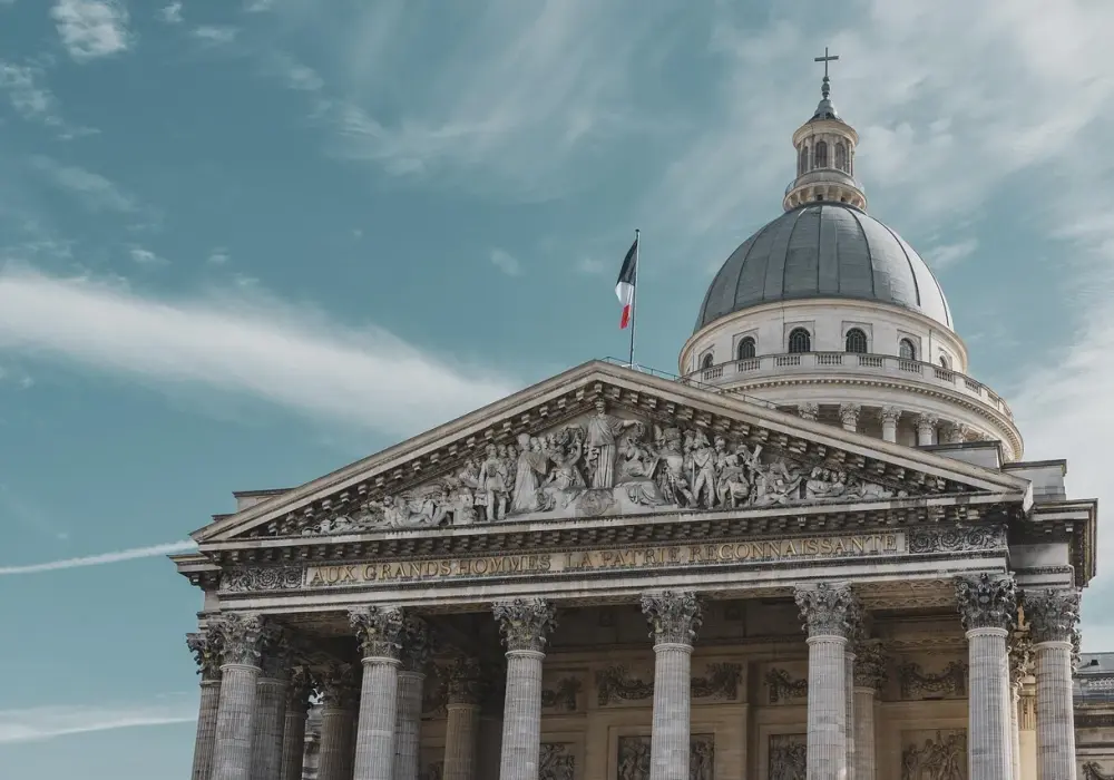 Panteon w Paryżu: Historia, Bohaterowie i Praktyczny Przewodnik