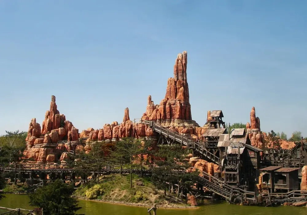 Ceny biletów do Disneylandu: Jak oszczędzić i zaplanować wyjazd?