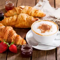 Kawa z mlekiem po francusku: jak przygotować idealne café au lait