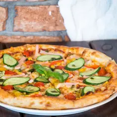 Gdzie zjeść w Bardzie? Polecane restauracje, pstrąg i pizza