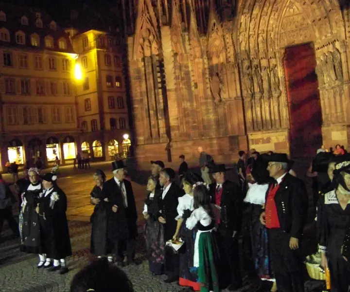 Alzatczycy: tajemnice kultury i tożsamości między Francją a Niemcami